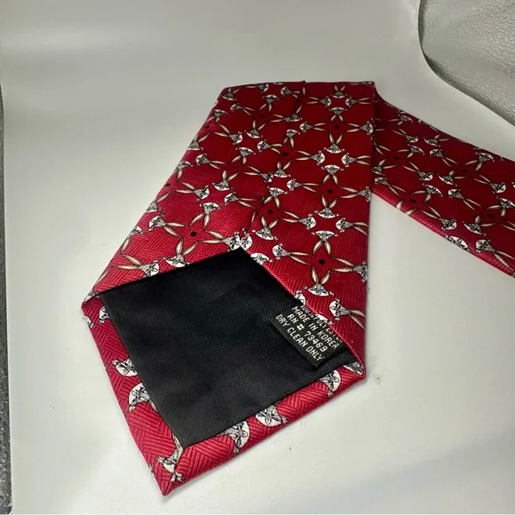 Bugs Bunny Looney Tunes Red Classic Novelty Character Tie - Picture 2 of 5